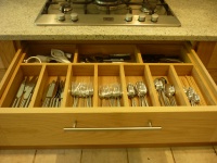 Cutlery drawer