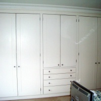 Bespoke Built in bedroom wardrobes